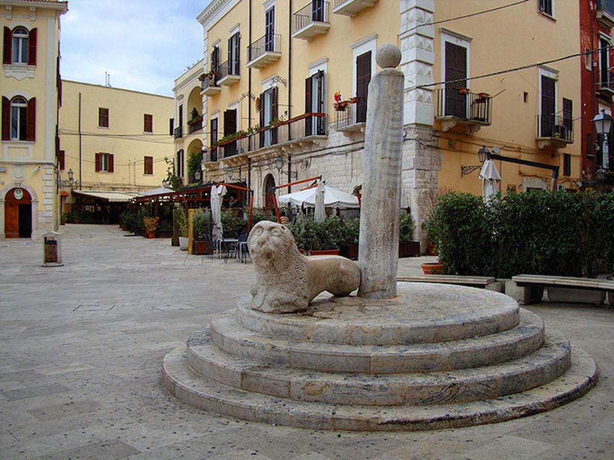 San Nicola Old Town Apartment CasatuaБари Экстерьер фото